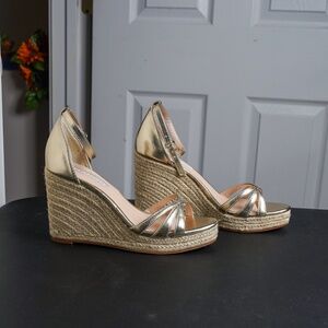 Mango Wedge Heels 4 inch Gold Metallic size 7.5 Glam Boho